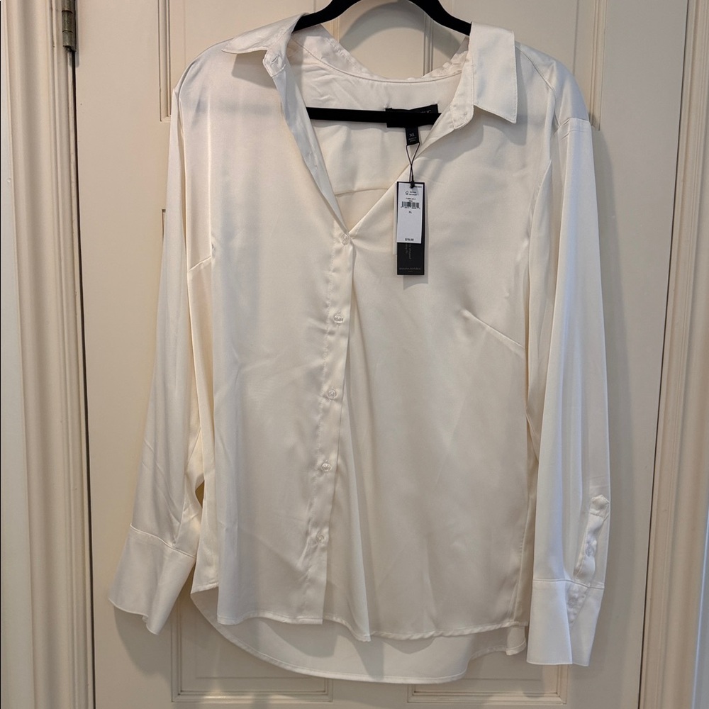 Banana Republic Cream Button-Front Silk Blouse
